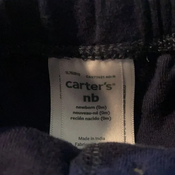 Boy’s Carter’s/Gerber Onesie & Joggers (6 pieces) - Picture 3 of 12